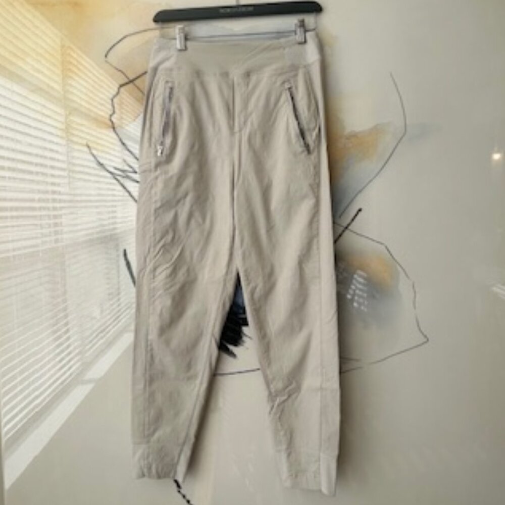 Athleta Trekki North High Rise Jogger